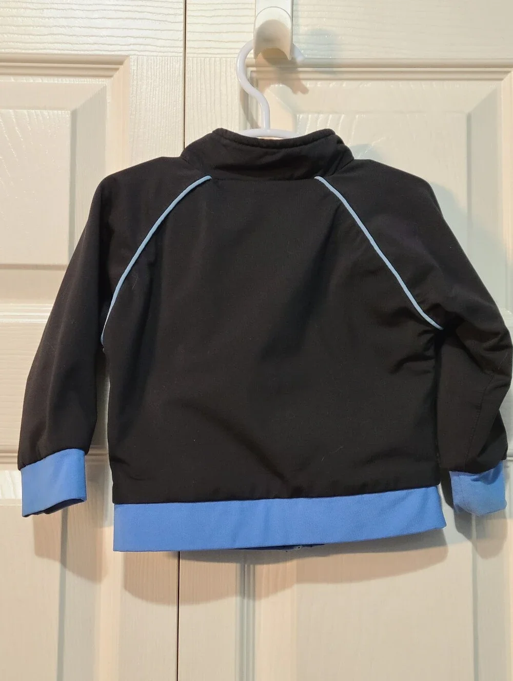 i play. by Green Sprouts Baby Boy Black & Blue Zip Track Jacket Size Medium 12M